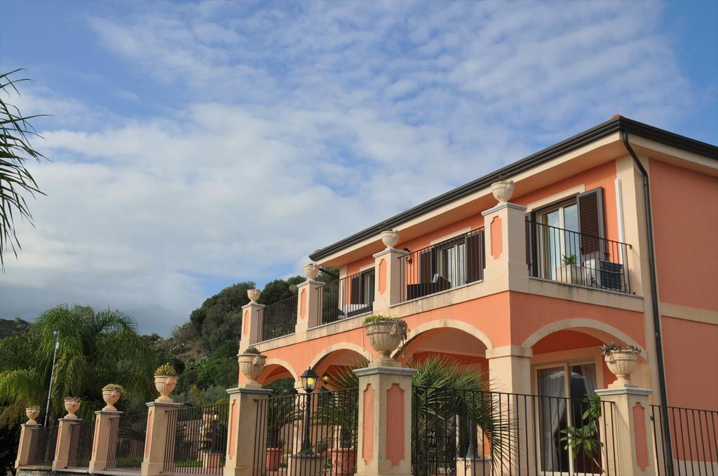 Villa Gramati Savoca Exterior photo